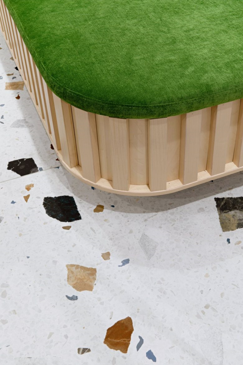 莫斯科“ Kotofey”兒童青少年鞋類品牌旗艦店店鋪室內空間設計