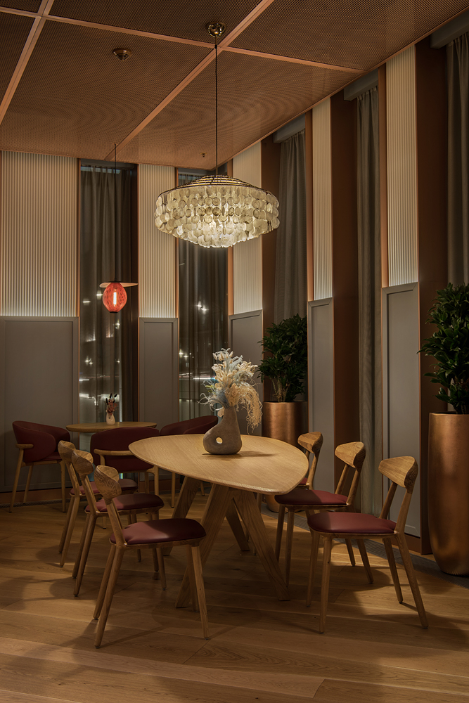高級沙加爾餐廳餐飲室內(nèi)空間設計，藝術與奢華風格