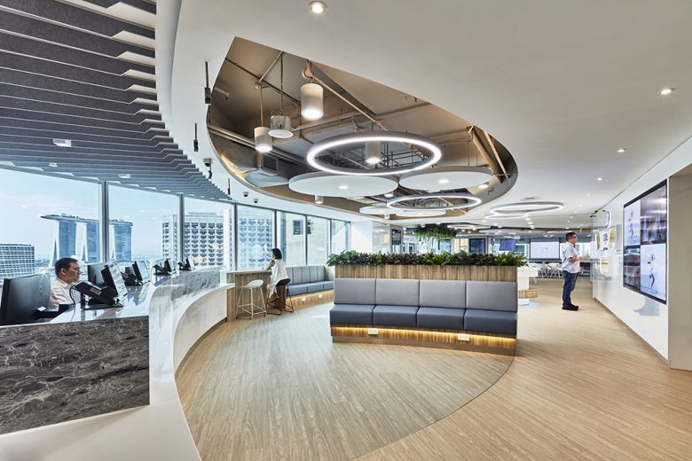 如新保健品新加坡體驗(yàn)中心展廳空間設(shè)計(jì)，以科技和互動(dòng)元素使品牌栩栩如生