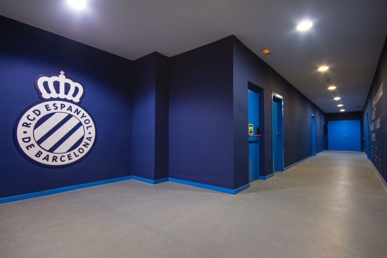 西班牙皇家馬德里球隊球員更衣室空間設計