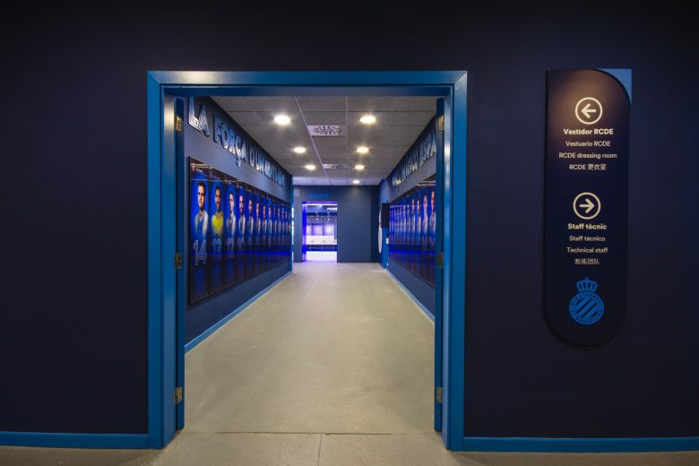 西班牙皇家馬德里球隊球員更衣室空間設計