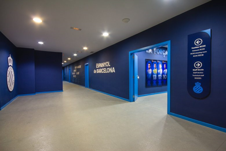西班牙皇家馬德里球隊球員更衣室空間設計