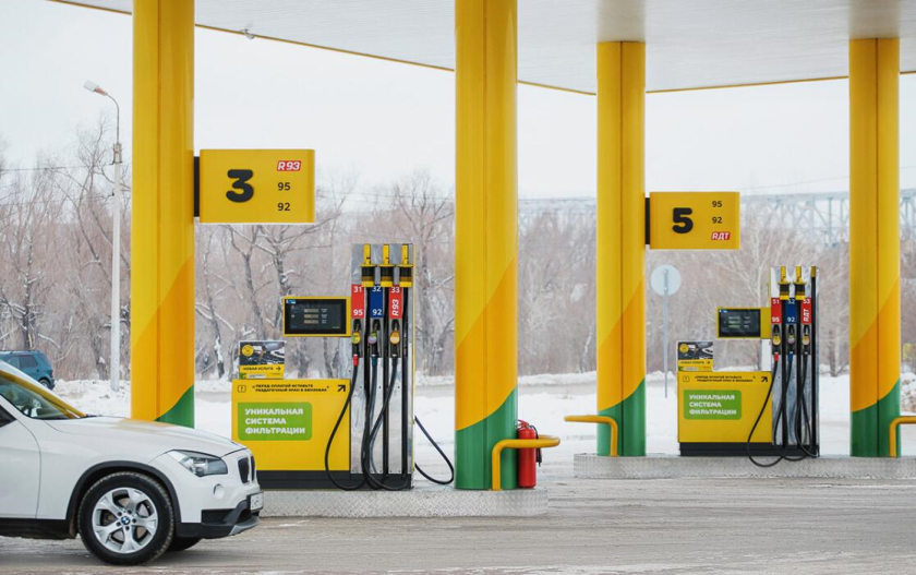 Topline 汽車加油站連鎖品牌設(shè)計-鱷魚logo/vi/空間si設(shè)計，生動友好充滿活力