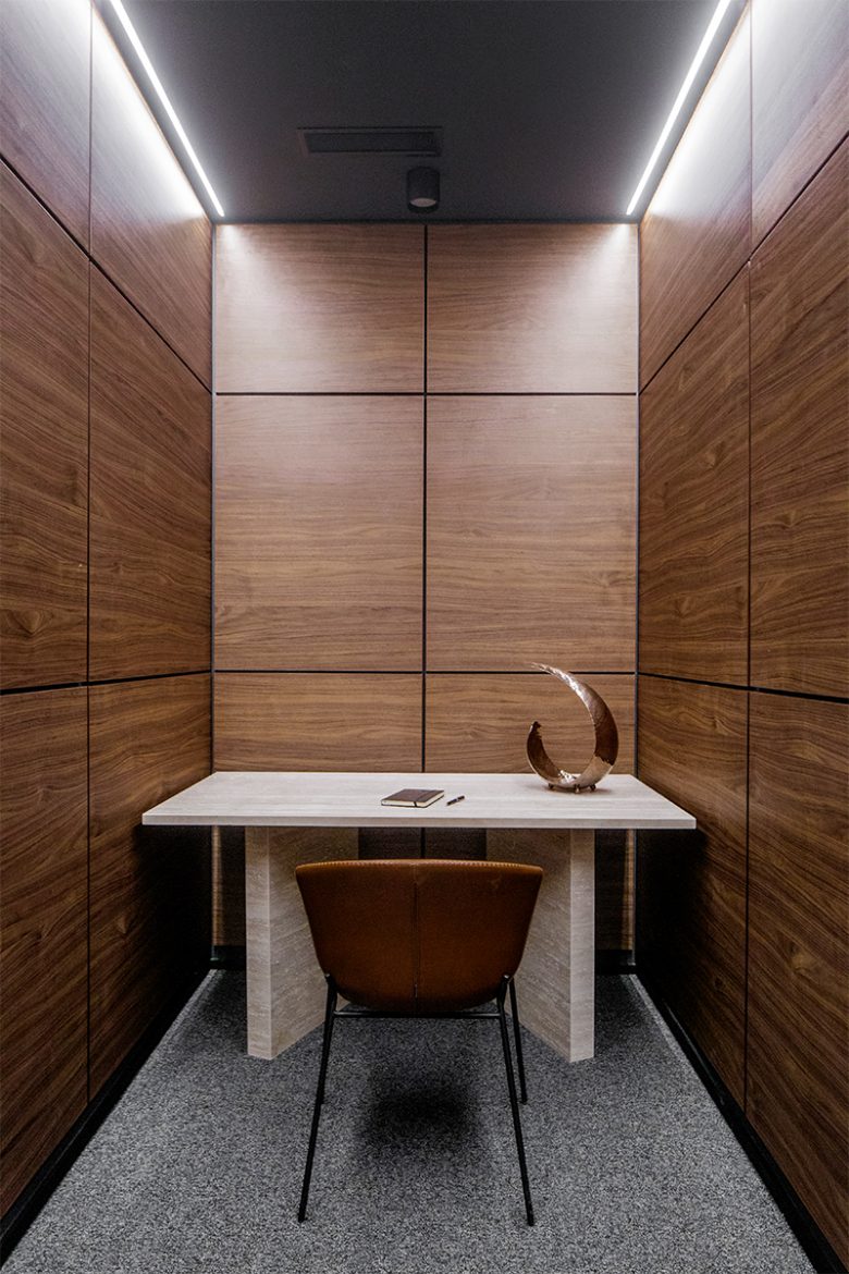 肯特銀行理財營業(yè)廳空間設(shè)計，更開放更友好的理財溝通氛圍