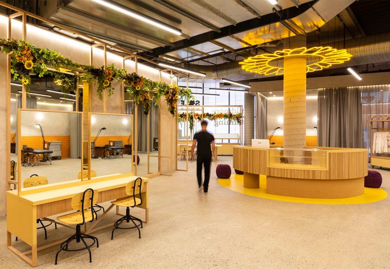 Sole藝術畫廊及辦公空間設計”向日葵“概念元素