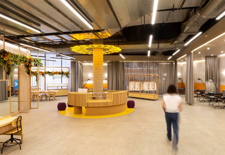 Sole藝術畫廊及辦公空間設計”向日葵“概念元素