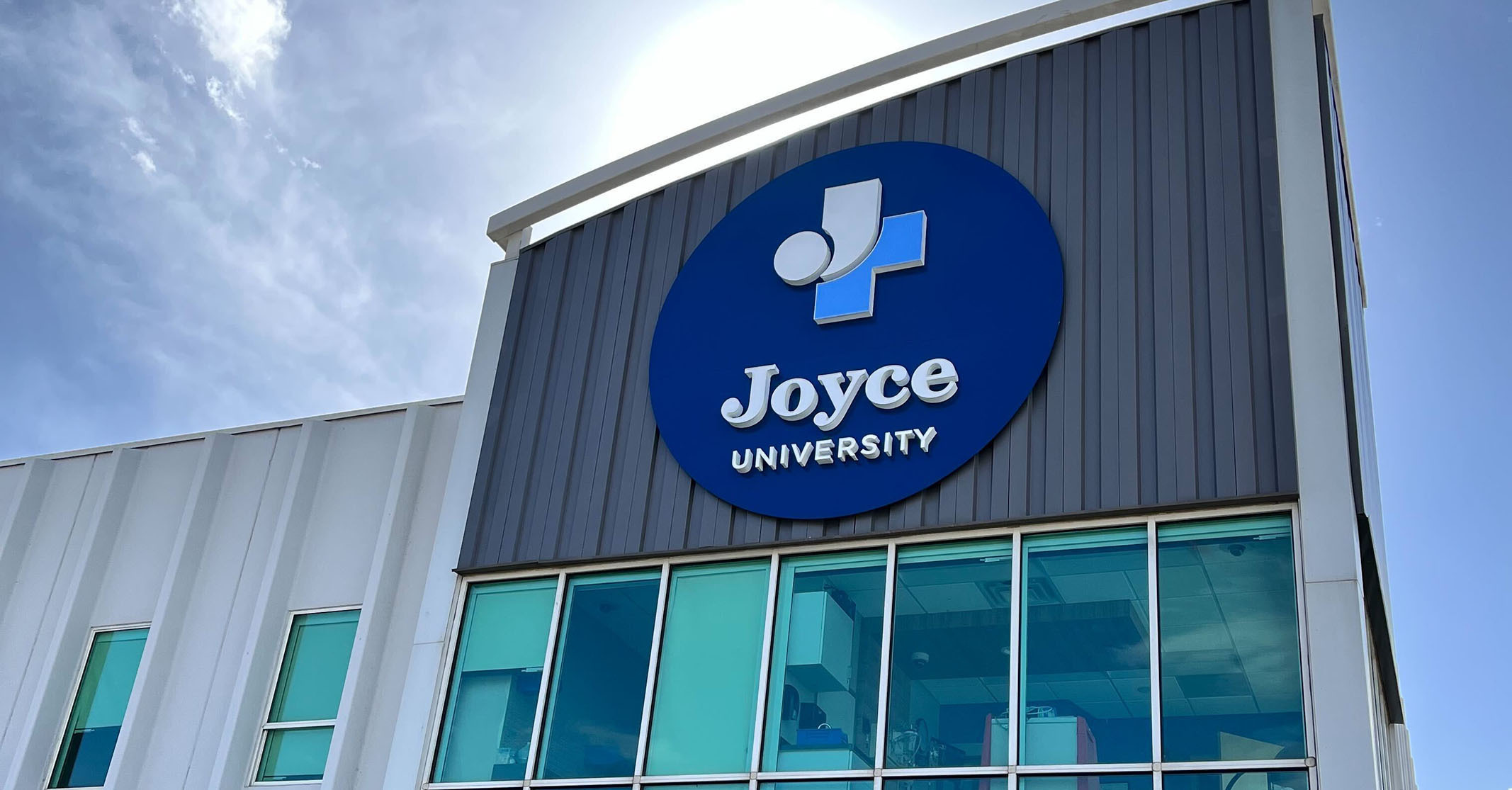 Joyce University 醫療健康護理醫學院科技大學logo設計