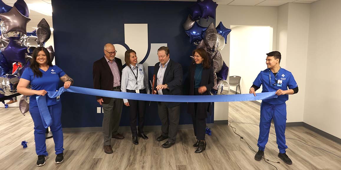 Joyce University 醫療健康護理醫學院科技大學logo設計