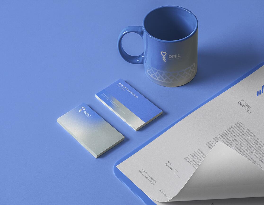 DMIC 亞科診所品牌logo-vi設(shè)計(jì)，明亮輕藍(lán)紫色搭配略灰色