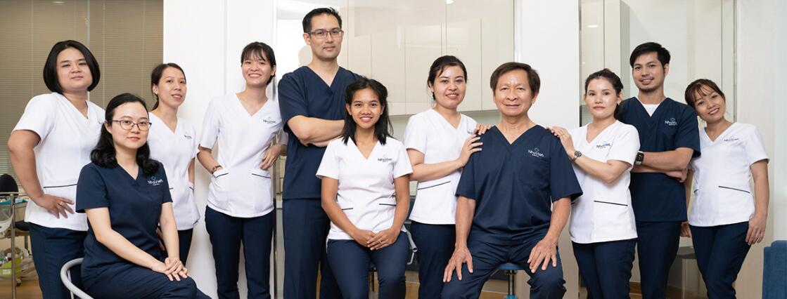 Nha Viet 牙科牙齒醫(yī)療診所品牌全案策劃設(shè)計-logo/vi/畫冊/平面廣告