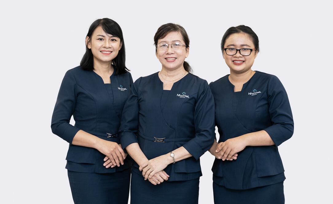 Nha Viet 牙科牙齒醫(yī)療診所品牌全案策劃設(shè)計-logo/vi/