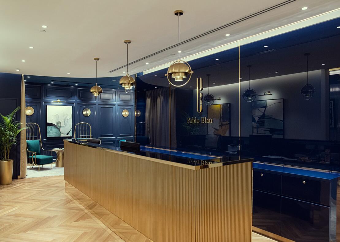 PABLO BLAU高端護膚美容會所診所logo設計品牌形象vi設計，藍金色奢華風格