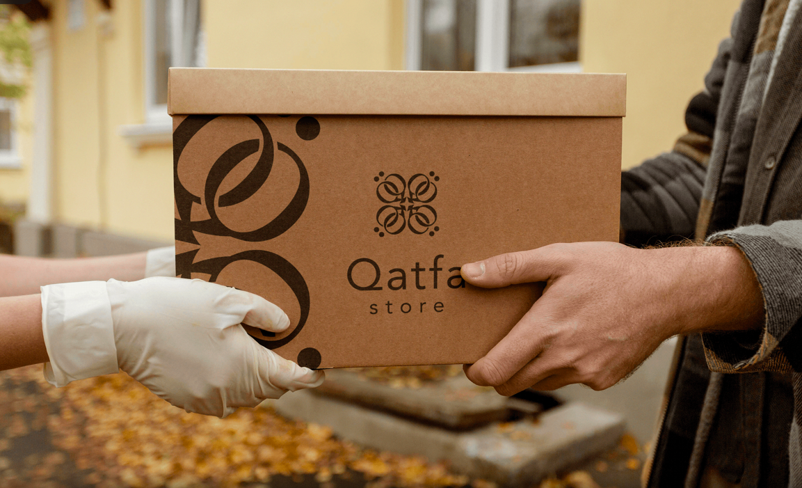 Qatfa 蜂蜜在線商店對稱Q字母logo設計