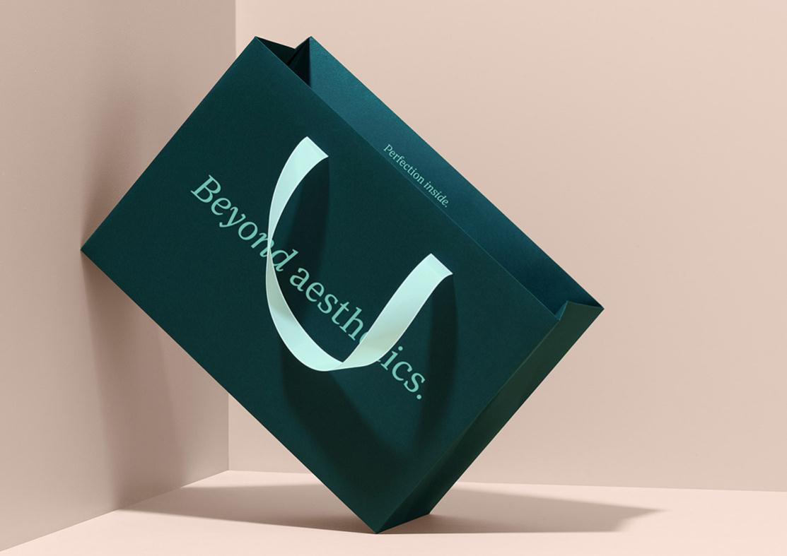 Musāh 美容整形外科診所品牌視覺形象VI設計，藍綠色粉色三色搭配