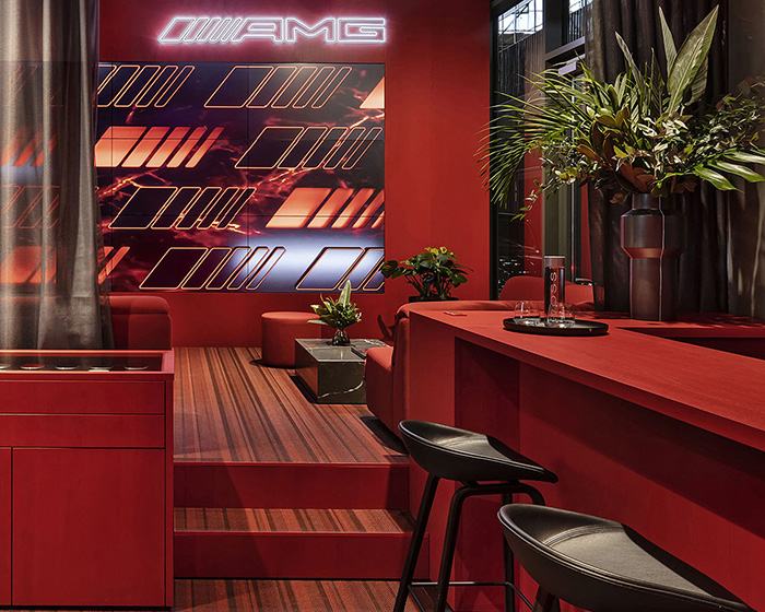奔馳汽車私人沙龍咨詢店鋪空間設(shè)計“炫酷紅色”風格