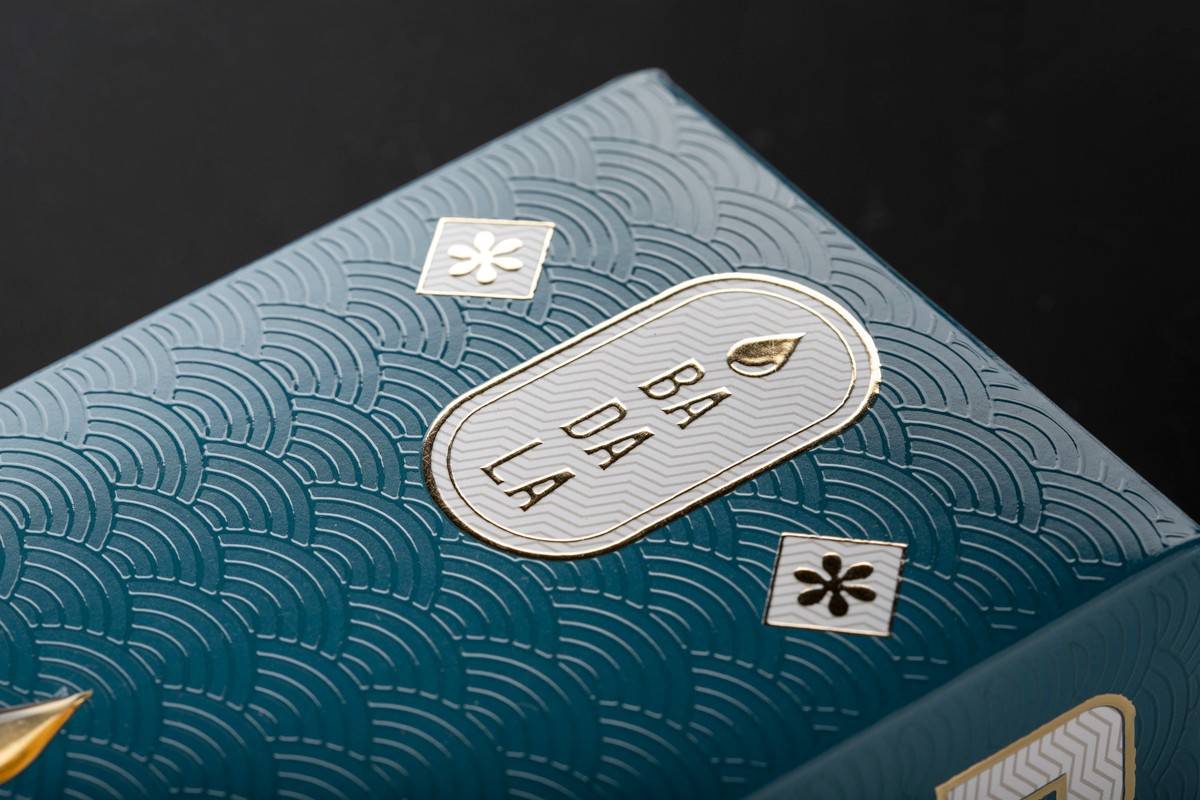 BADALA 精釀啤酒包裝設計“波紋金箔浮雕裝飾”風格