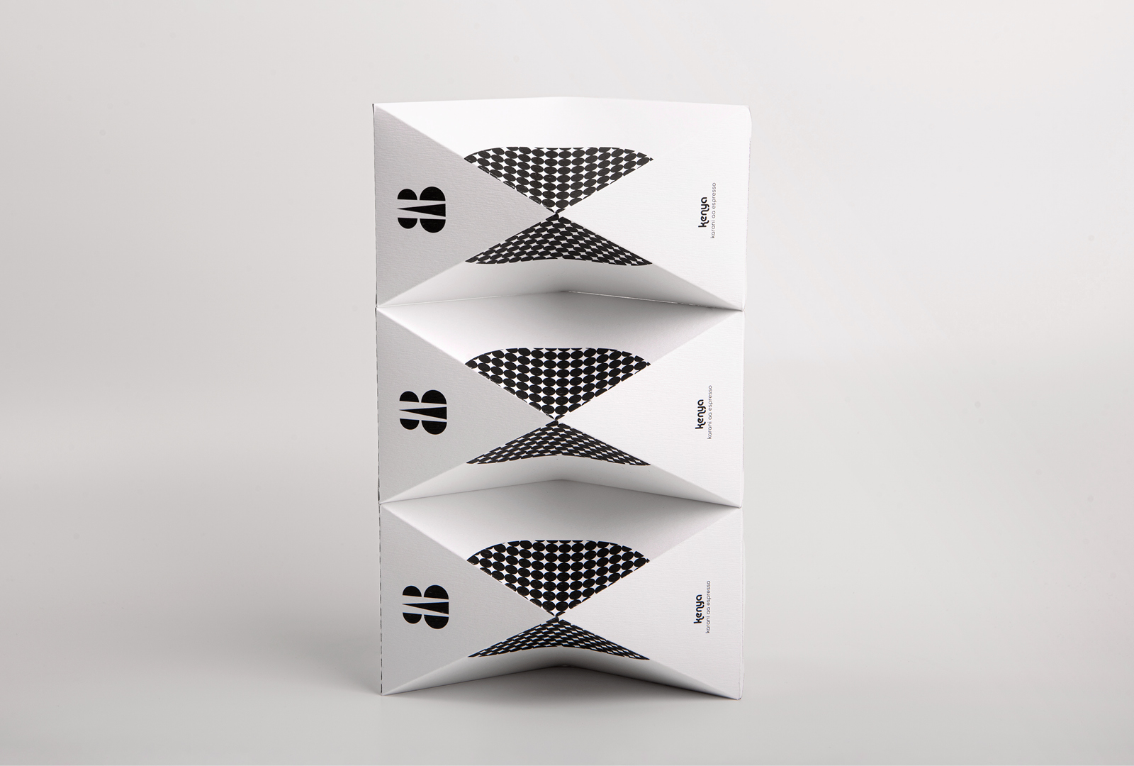 BAB咖啡品牌logo設(shè)計(jì)與黑白包裝設(shè)計(jì)，四角星底紋元素