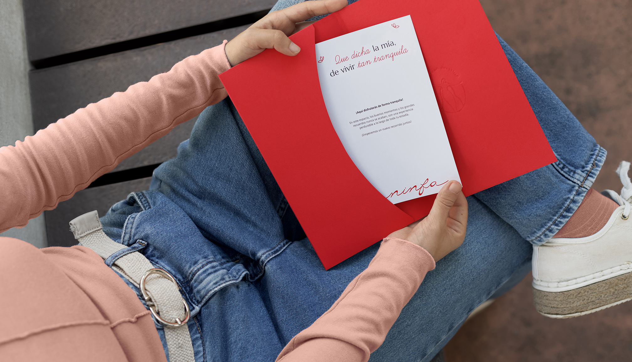 Ninfa 生活社區logo設計品牌形象設計，一個放松身心享受寧靜生活的地方