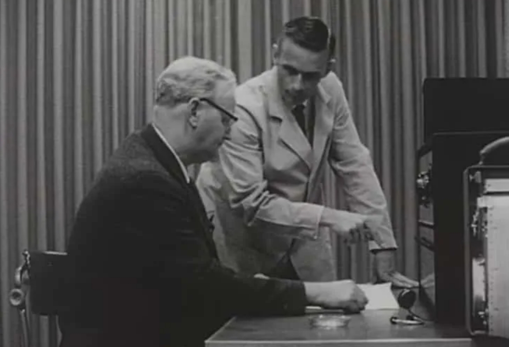 權(quán)威電擊實驗-服從權(quán)威-6個您需要注意的黑暗心理學(xué)技巧