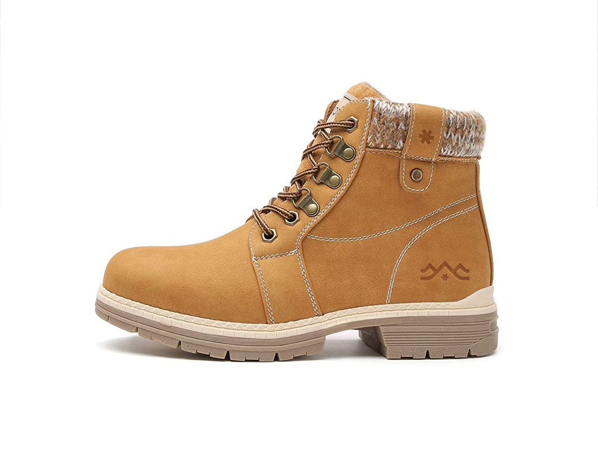 COTTIMO 戶外雪地靴品牌logo設計，山丘、雪地和遠足元素