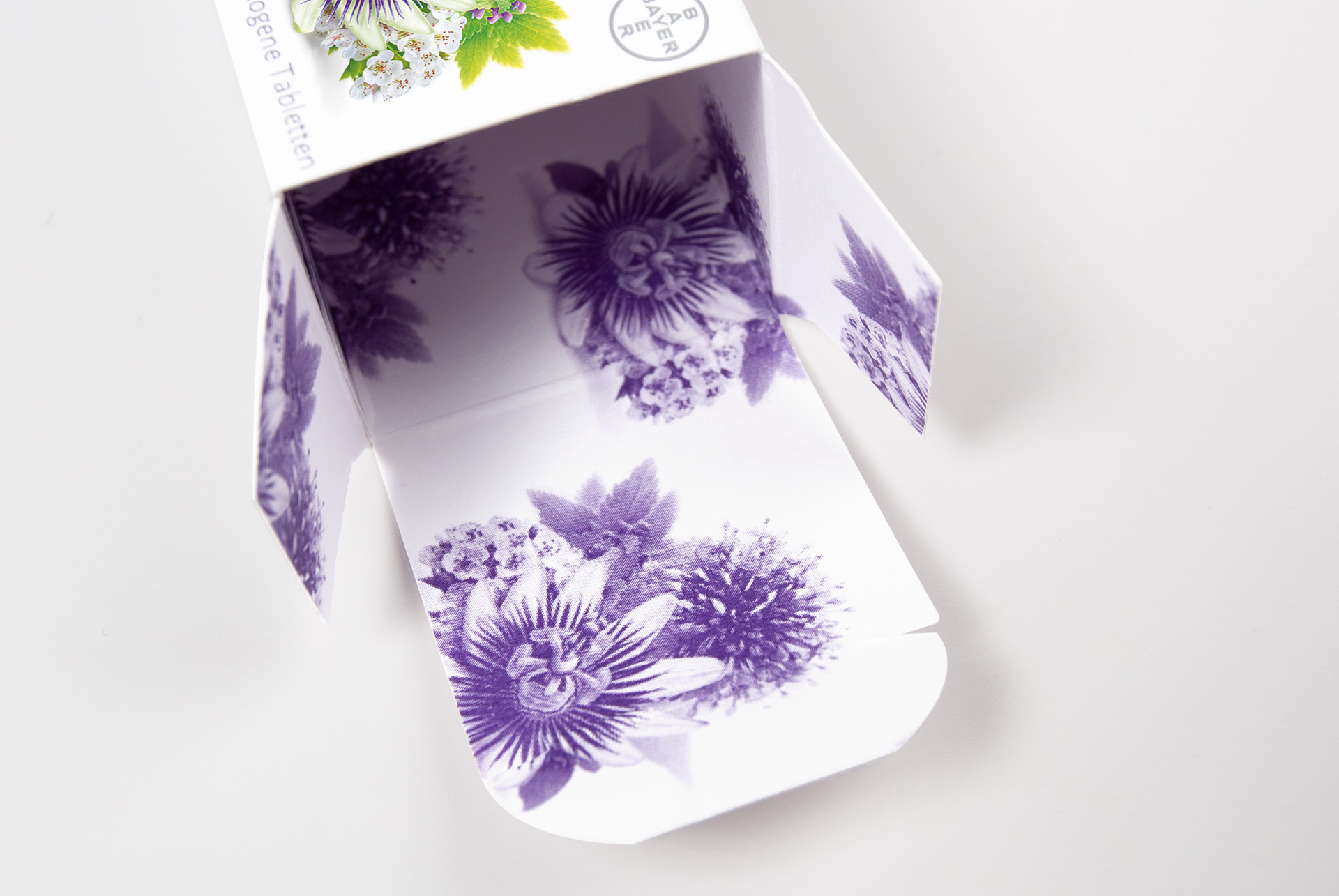 拜耳Laif品牌保健品藥品包裝設計，天然成分為精神健康注入新活力