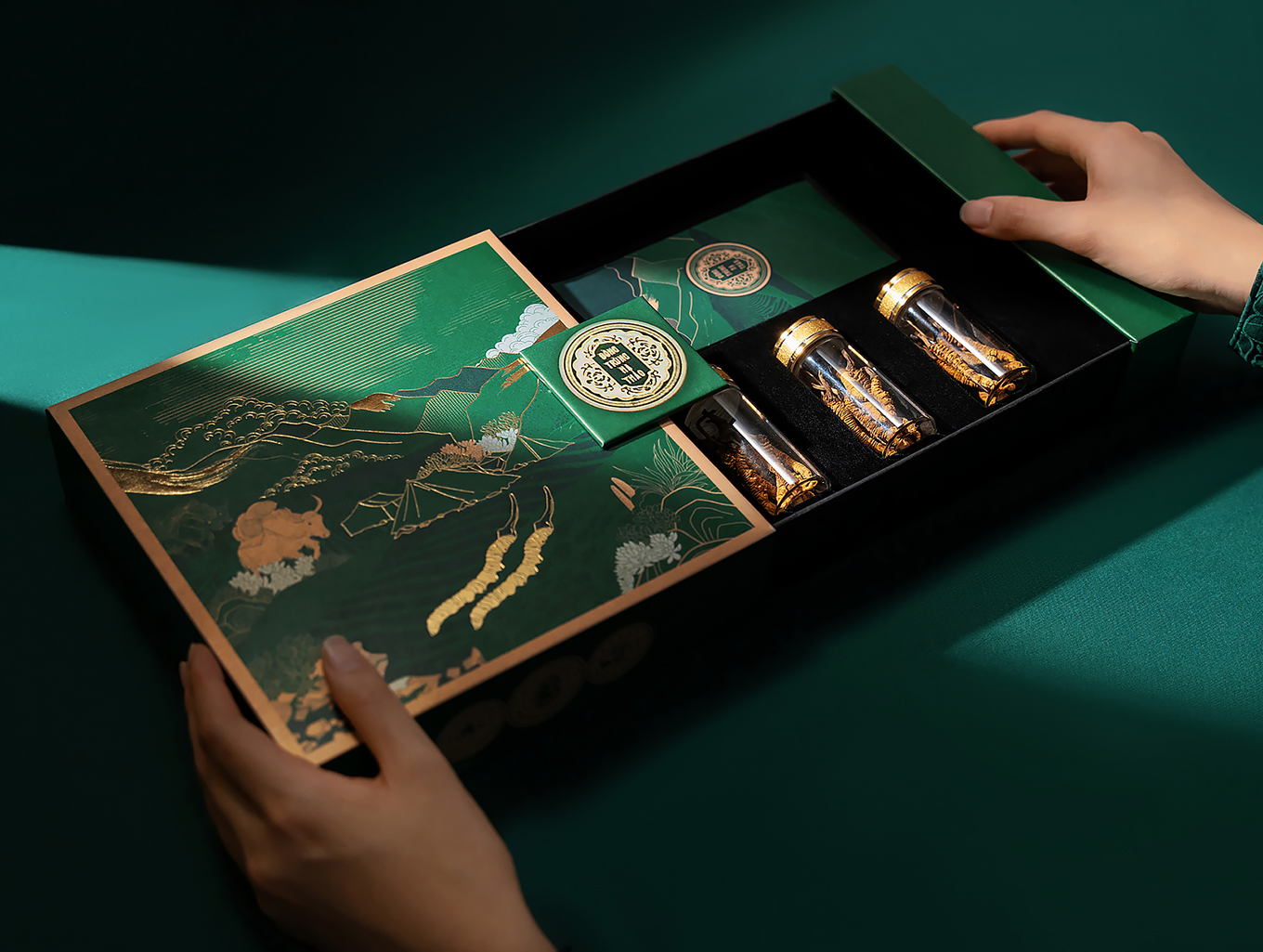 喜馬拉雅山冬蟲夏草套裝禮品禮盒包裝設計“自然山脈風景”插畫 喜馬拉雅山冬蟲夏草套裝禮品禮盒包裝設計“自然山脈風景”插畫