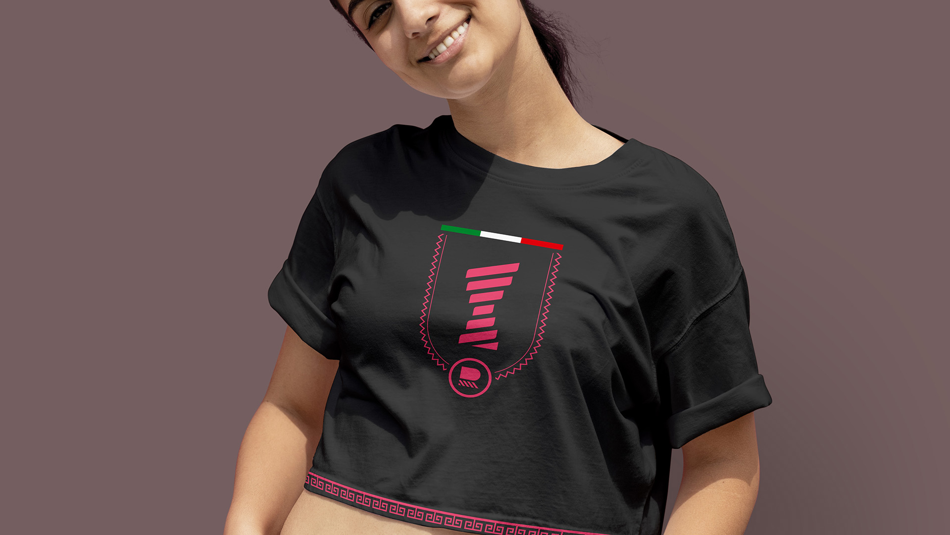 “Richard Carapaz 自行車專業體育運動員個人專業品牌設計，R字母logo