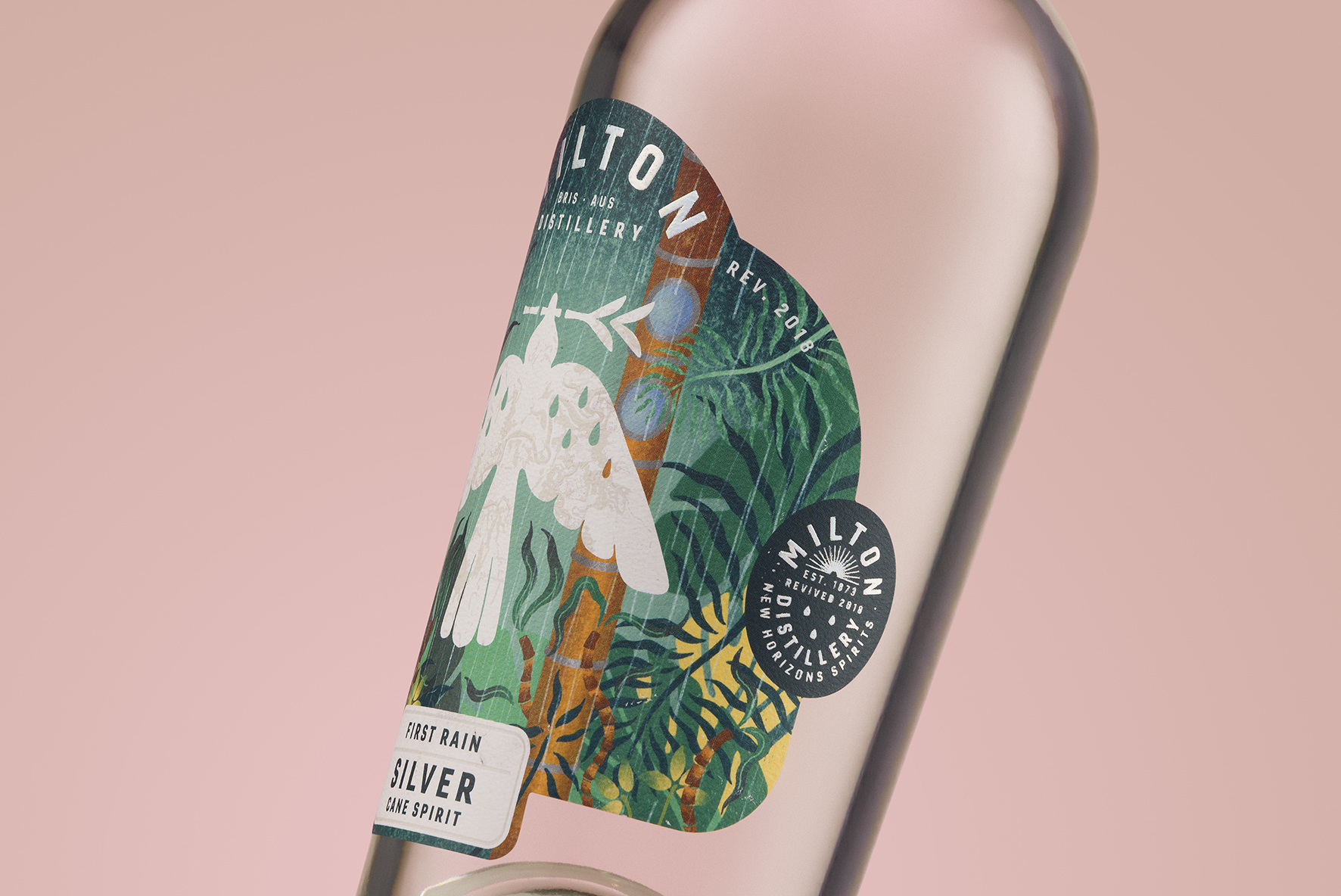 米爾頓酒廠朗姆酒標(biāo)簽包裝設(shè)計(jì)，噪鵑鳥核心識別元素統(tǒng)領(lǐng)所有包裝架構(gòu)